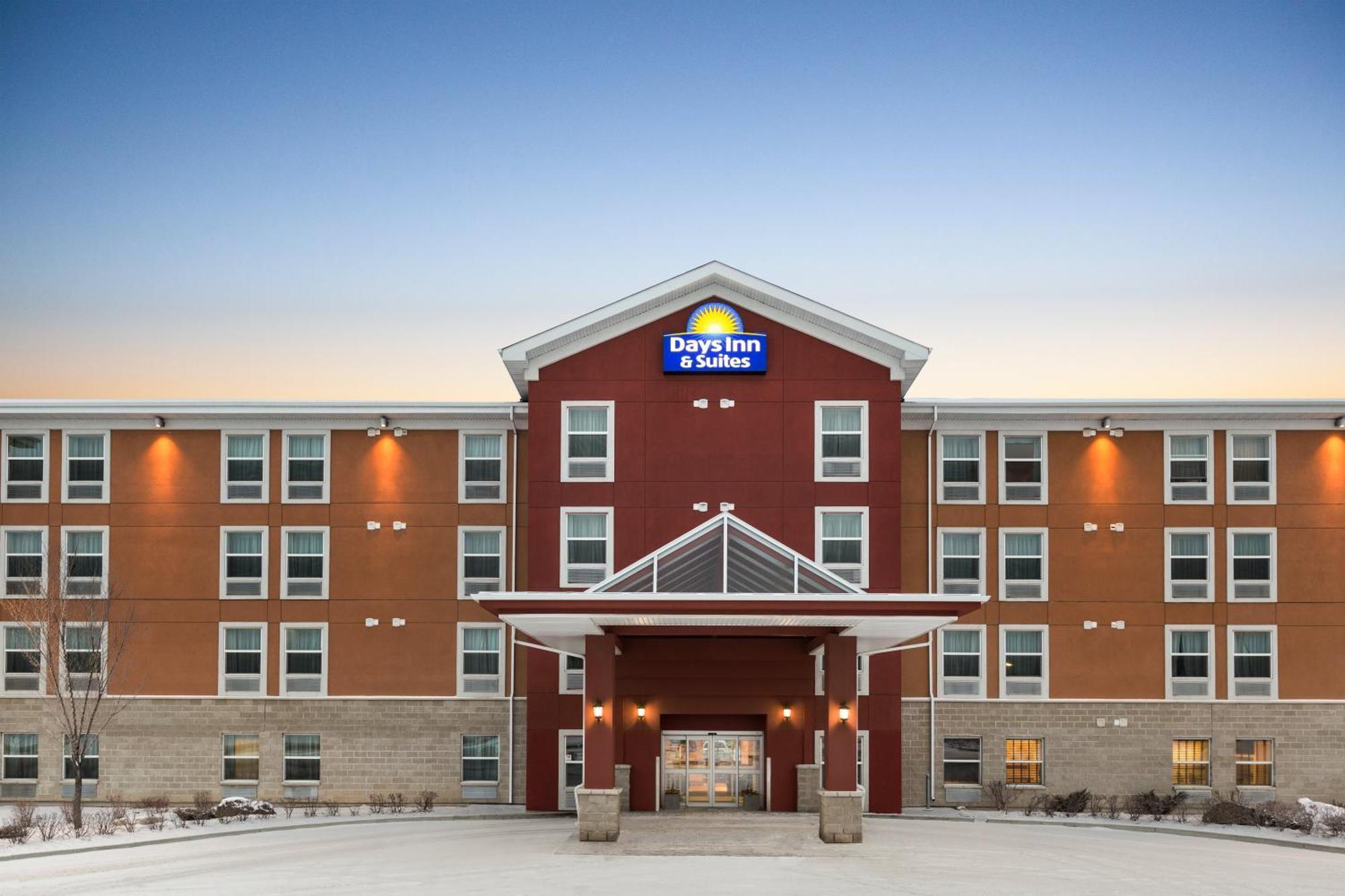Days Inn & Suites By Wyndham Sherwood Park Edmonton Eksteriør billede